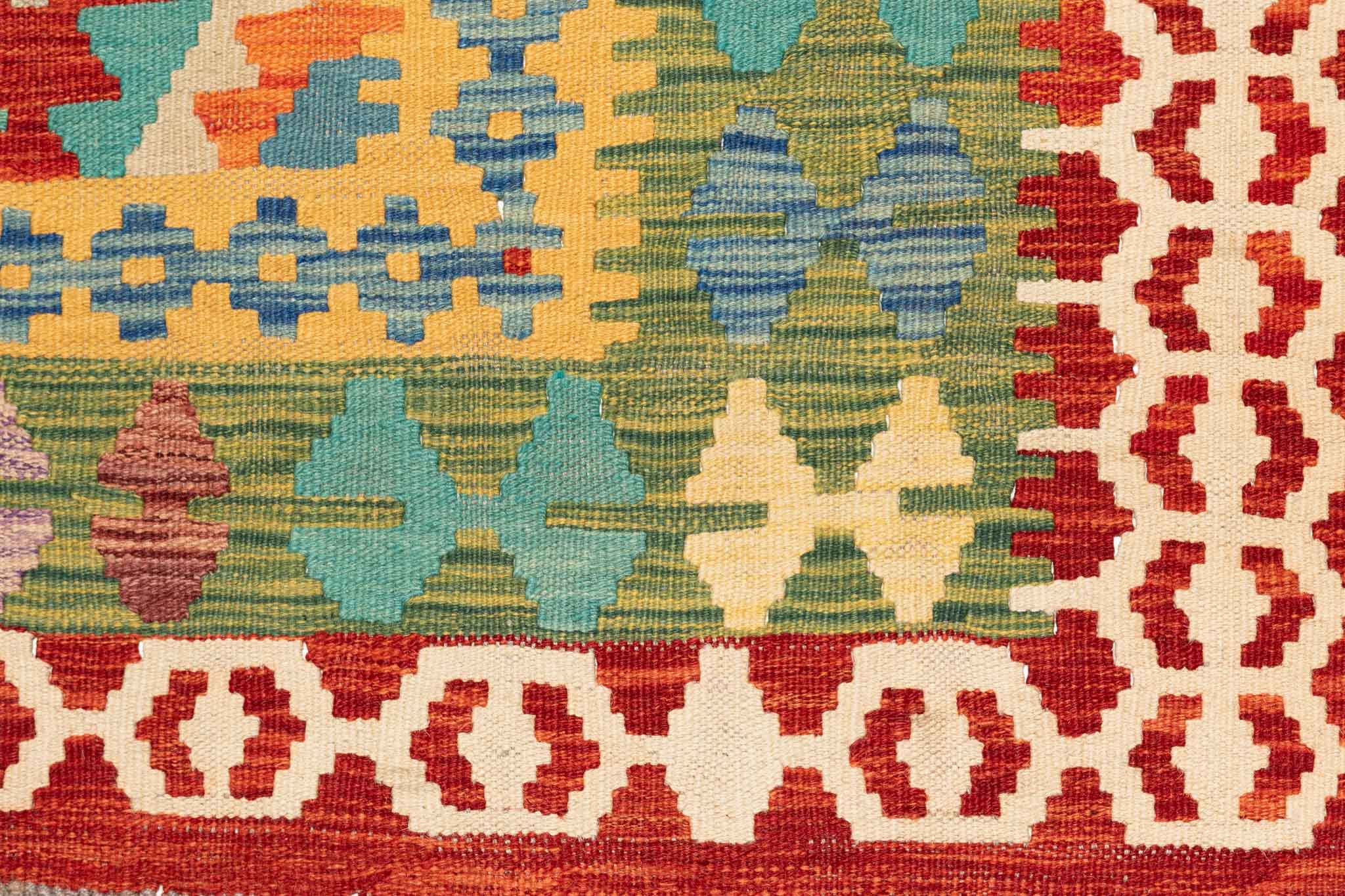 Handgewebter Kelim-Teppich aus Schurwolle, 110 × 166 cm