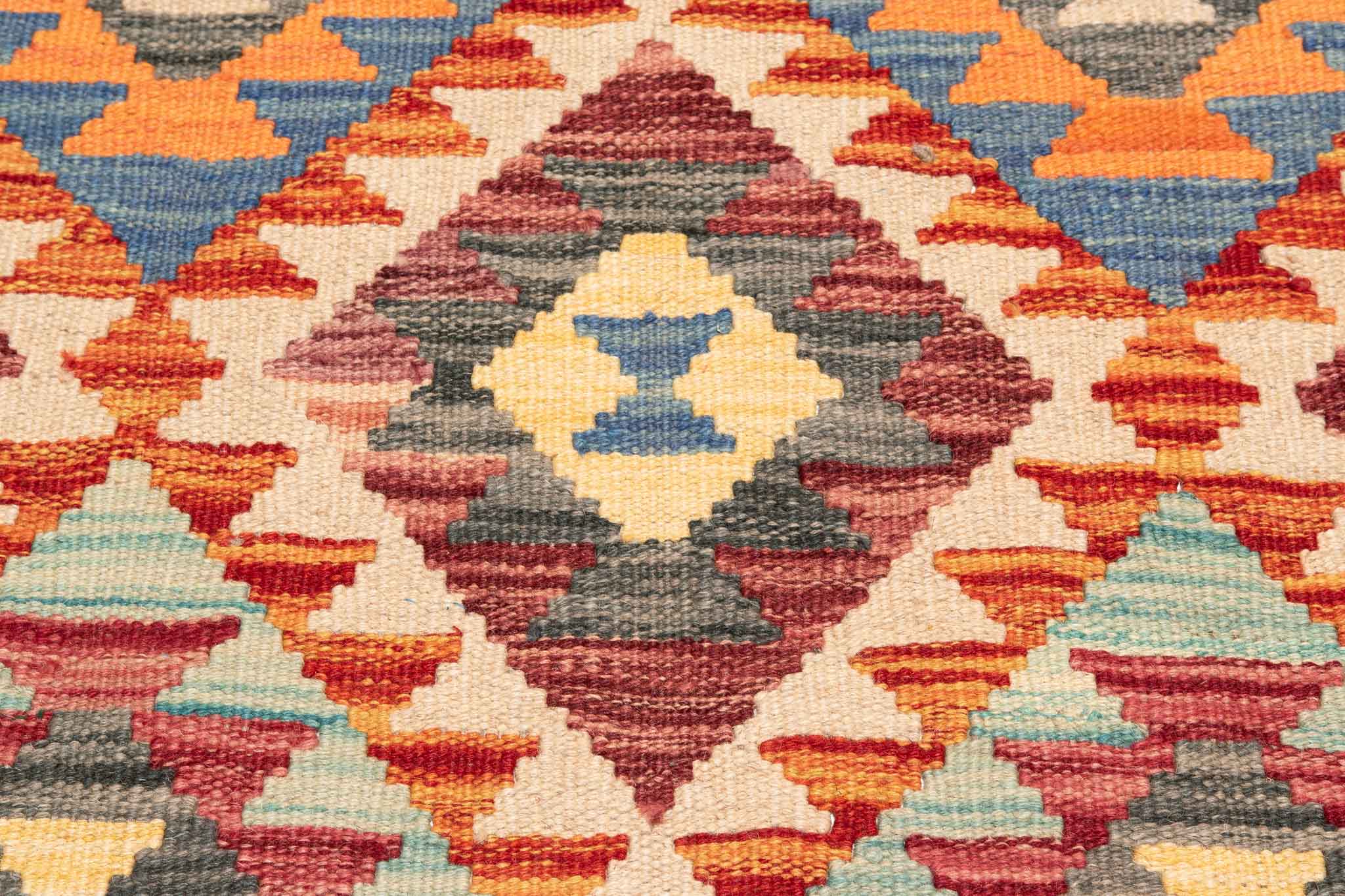 Handgewebter Kelim-Teppich aus Schurwolle, 125 × 178 cm