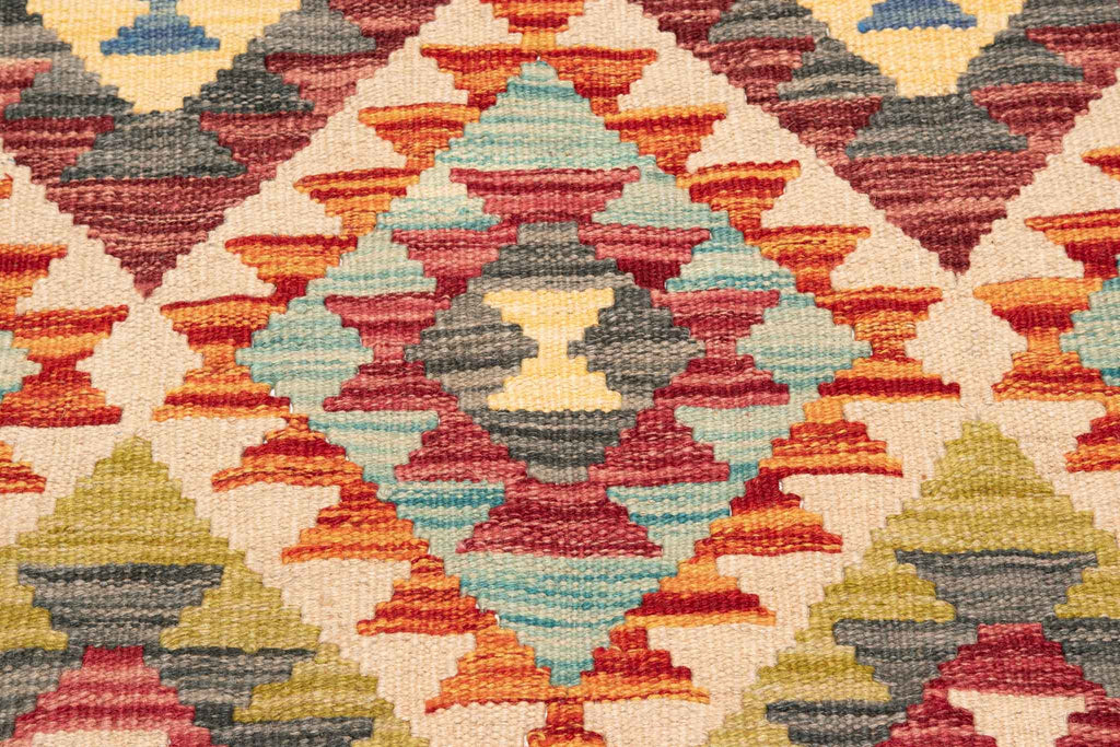 Handgewebter Kelim-Teppich aus Schurwolle, 125 × 178 cm