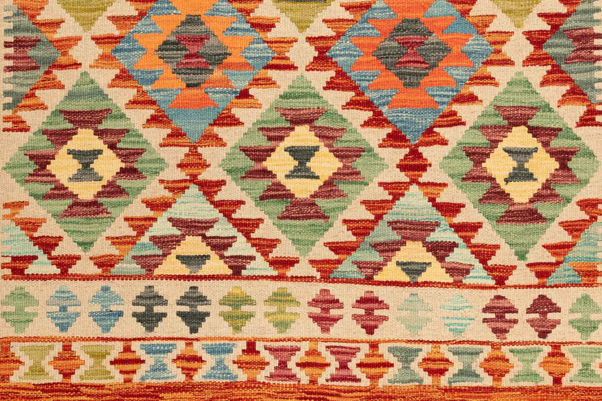 Handgewebter Kelim-Teppich aus Schurwolle, 125 × 178 cm