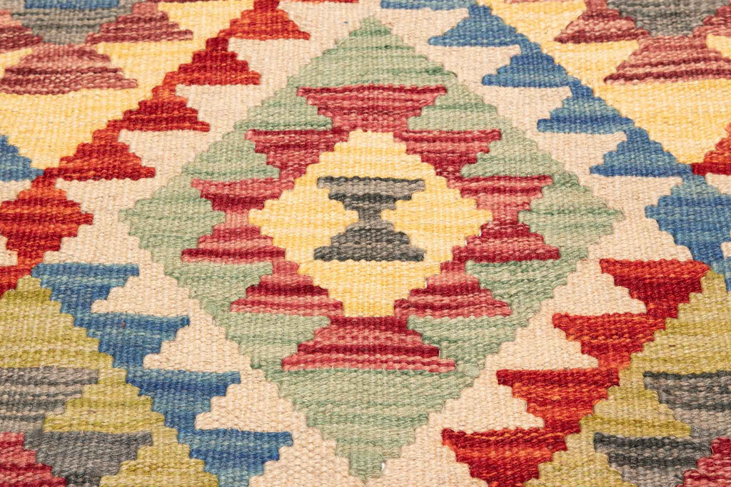 Handgewebter Kelim-Teppich aus Schurwolle, 125 × 177 cm