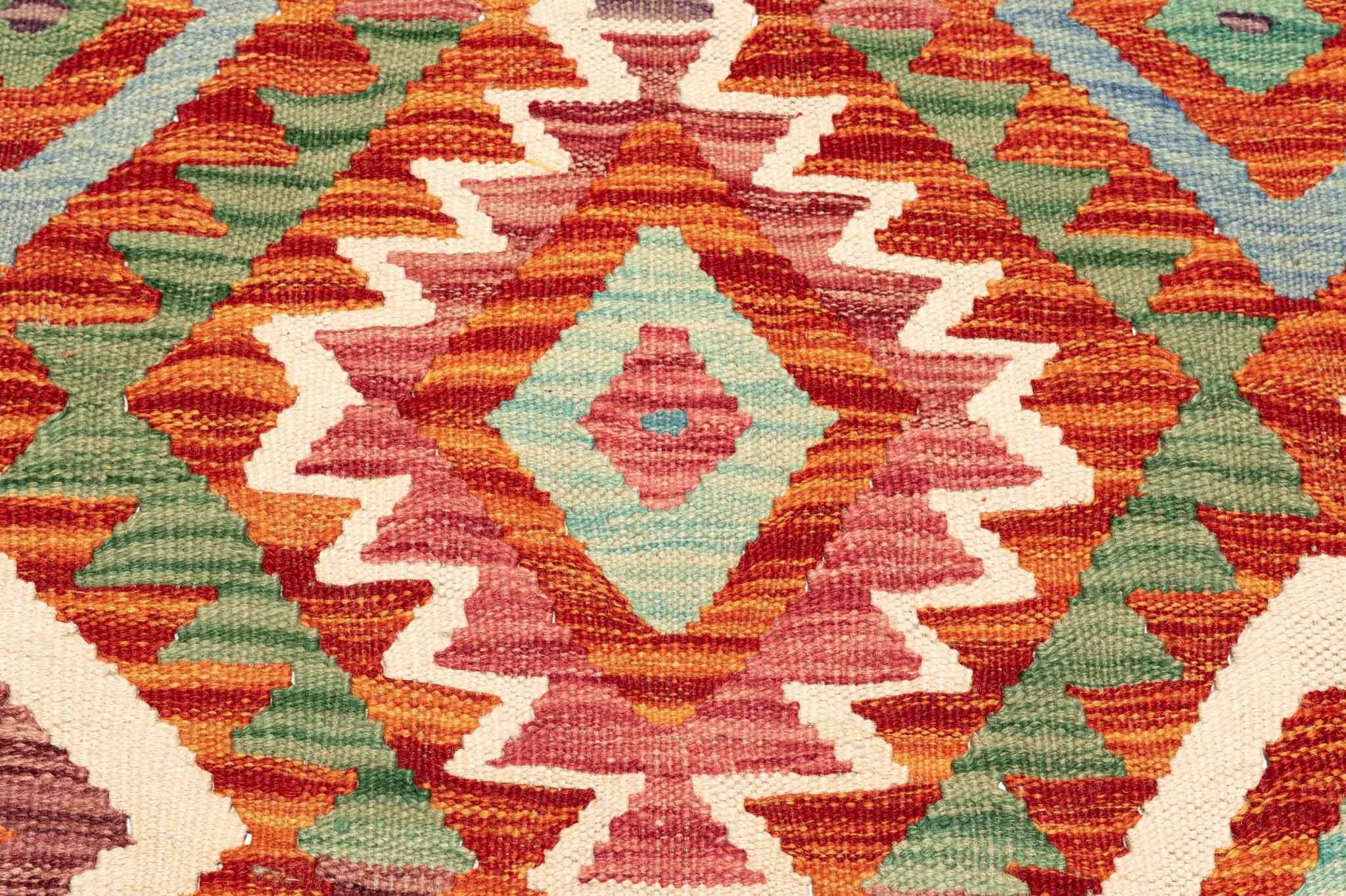Handgewebter Kelim-Teppich aus Schurwolle, 145 × 196 cm