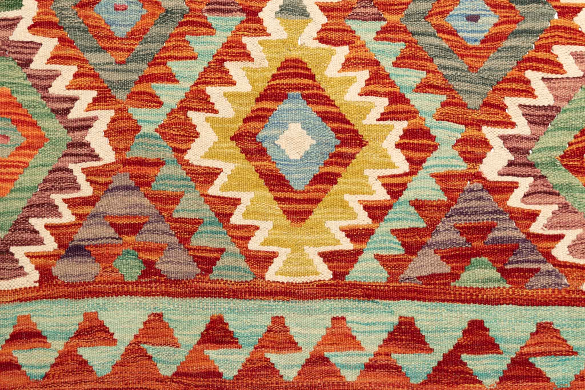 Handgewebter Kelim-Teppich aus Schurwolle, 145 × 196 cm