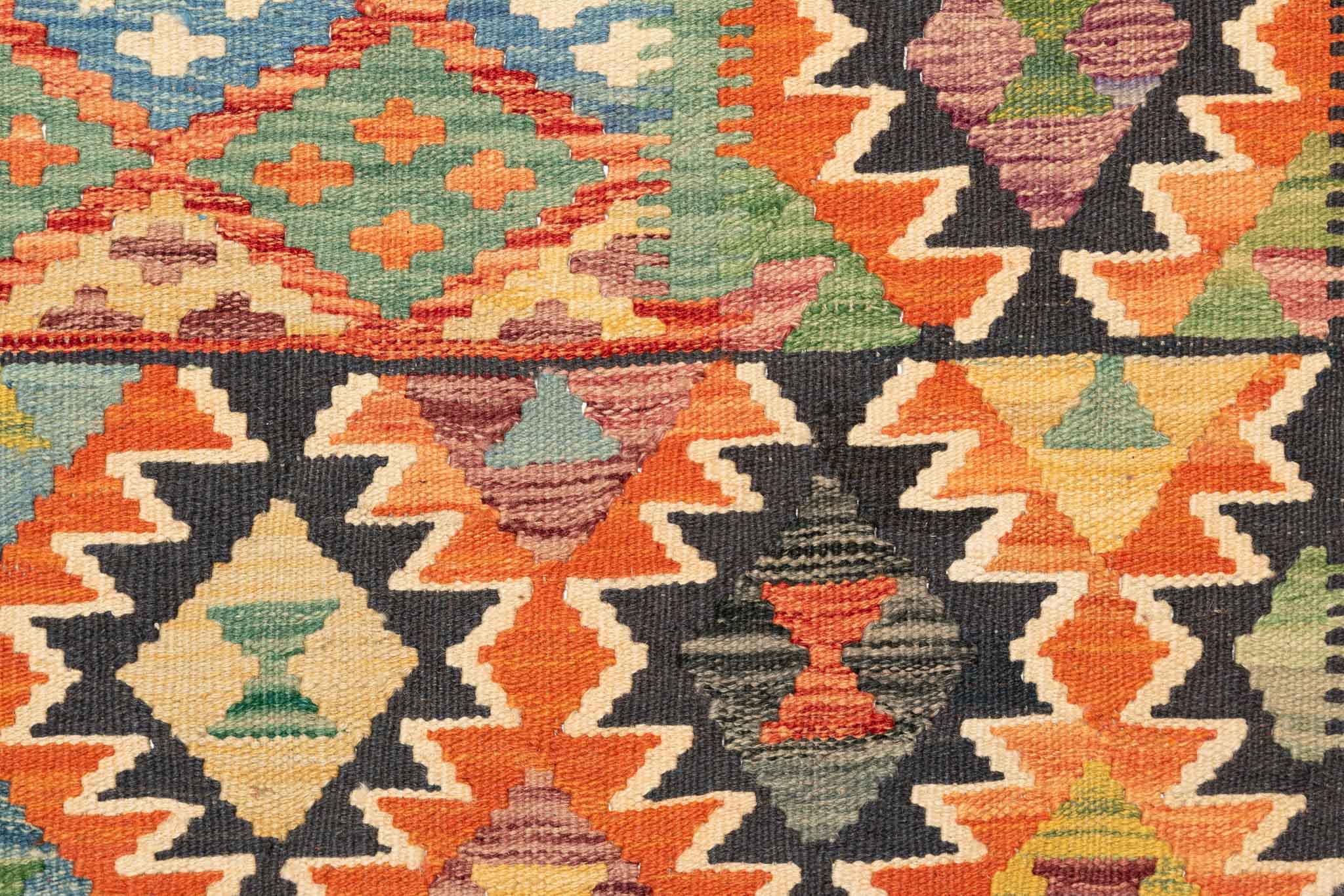 Handgewebter Kelim-Teppich aus Schurwolle, 160 × 198 cm