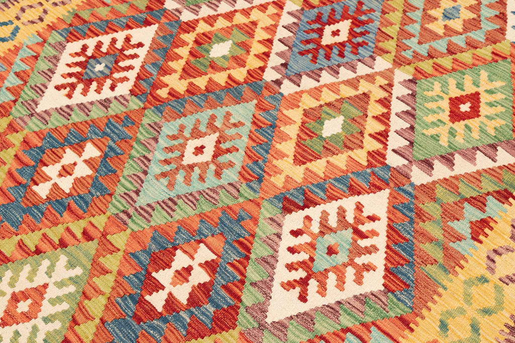 Handgewebter Kelim-Teppich aus Schurwolle, 176 × 242 cm
