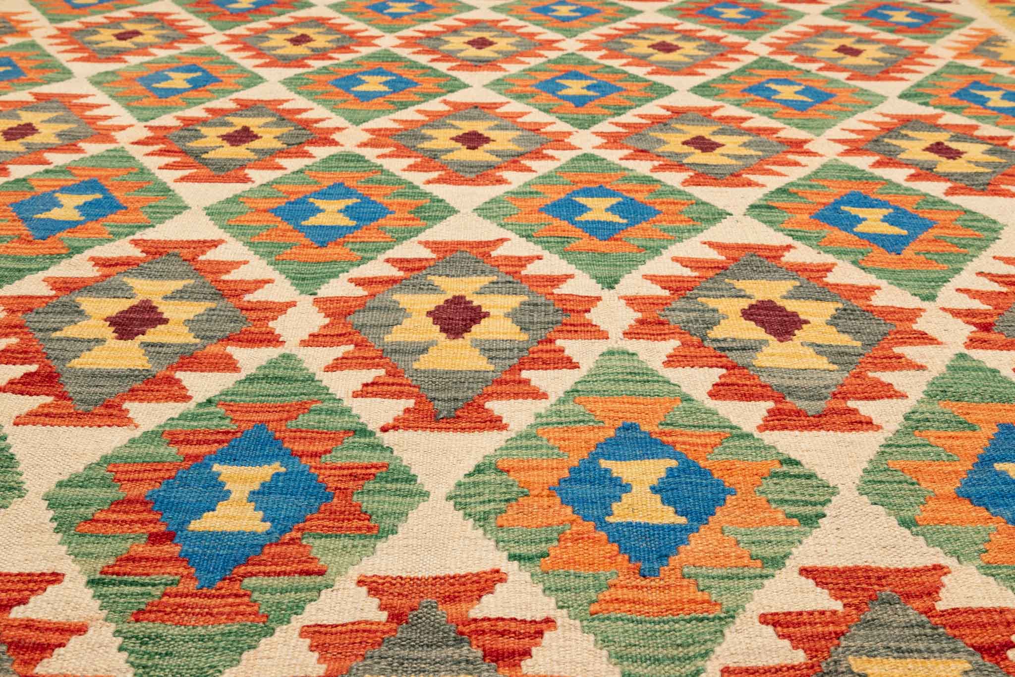 Handgewebter Kelim-Teppich aus Schurwolle, 168 × 236 cm