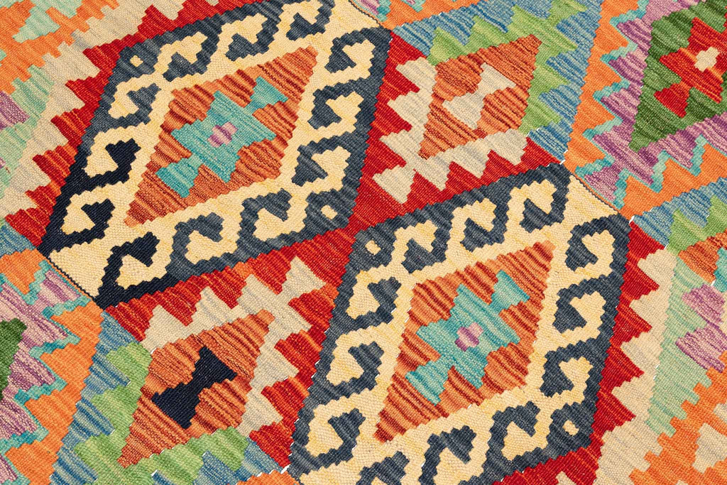 Handgewebter Kelim-Teppich aus Schurwolle, 102 × 157 cm