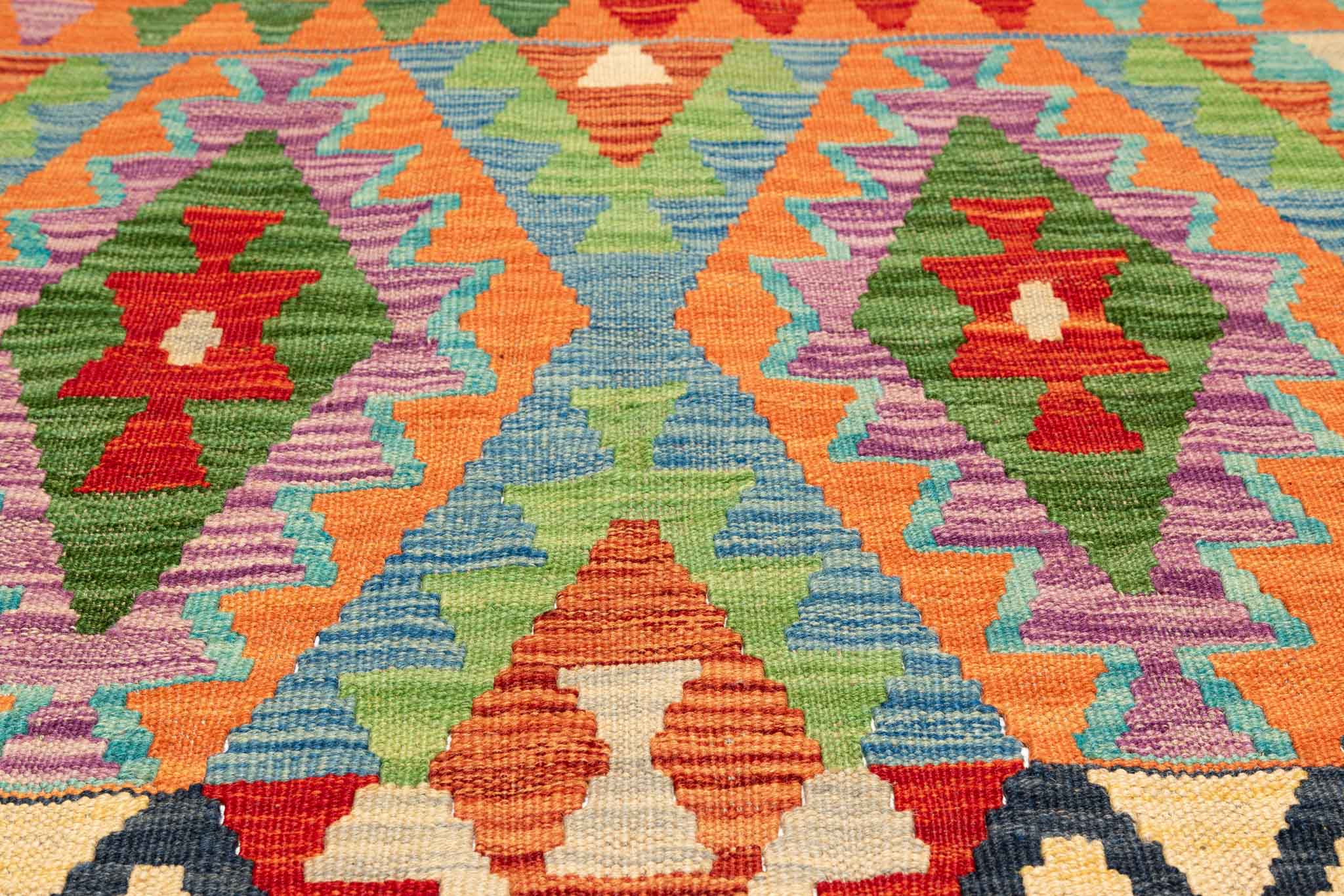 Handgewebter Kelim-Teppich aus Schurwolle, 102 × 157 cm