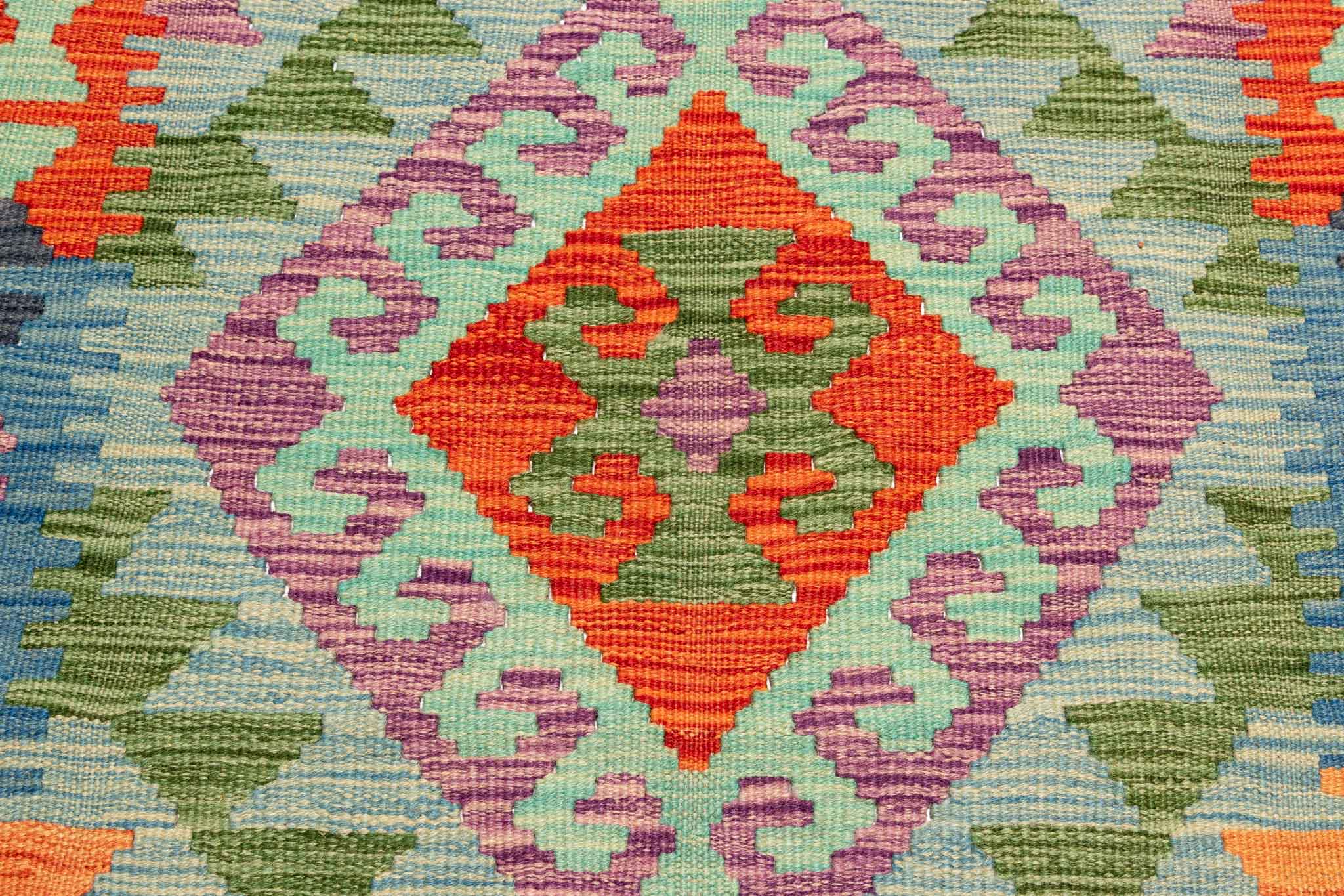Handgewebter Kelim-Teppich aus Schurwolle, 104 × 156 cm