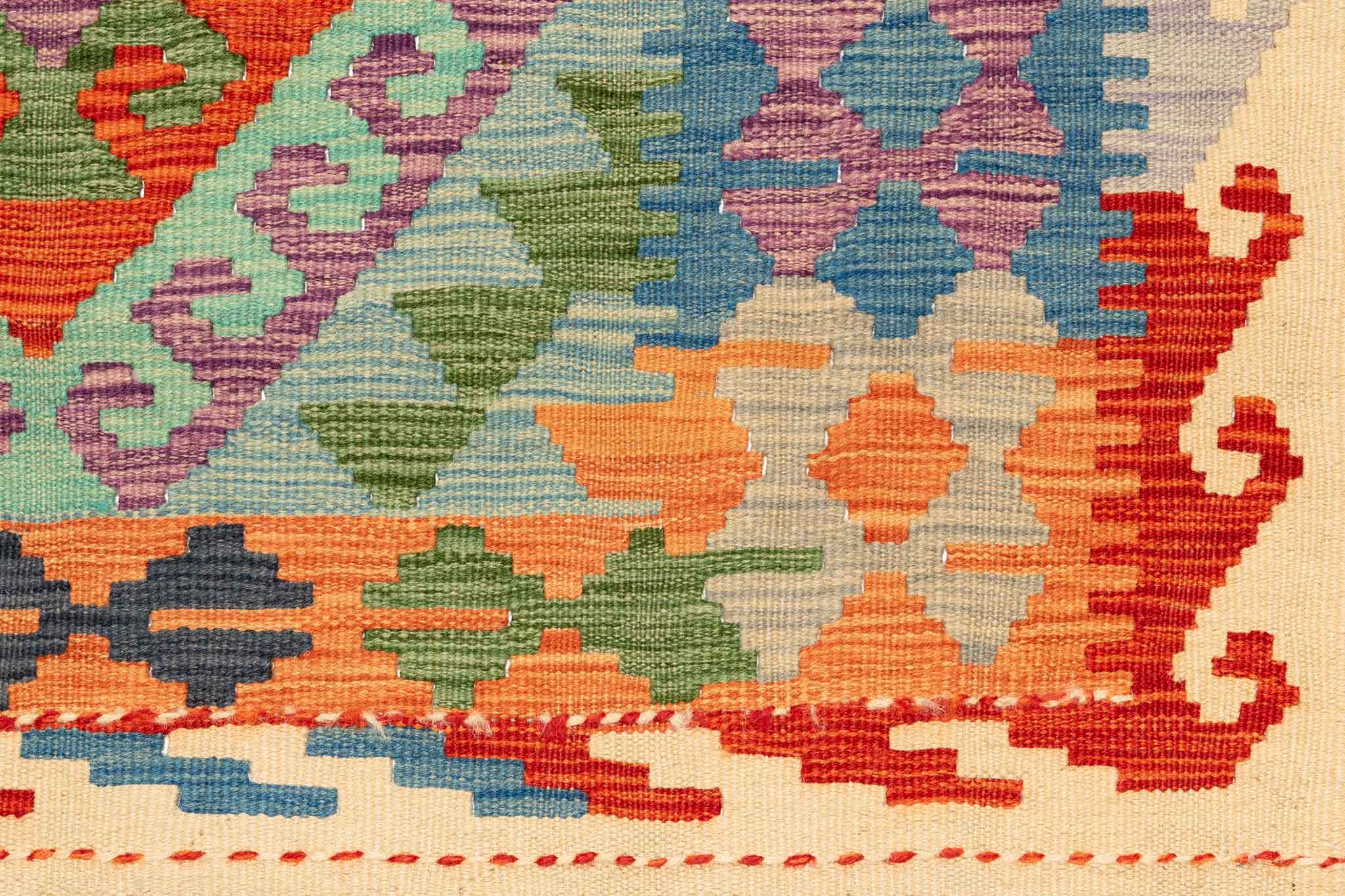 Handgewebter Kelim-Teppich aus Schurwolle, 104 × 156 cm