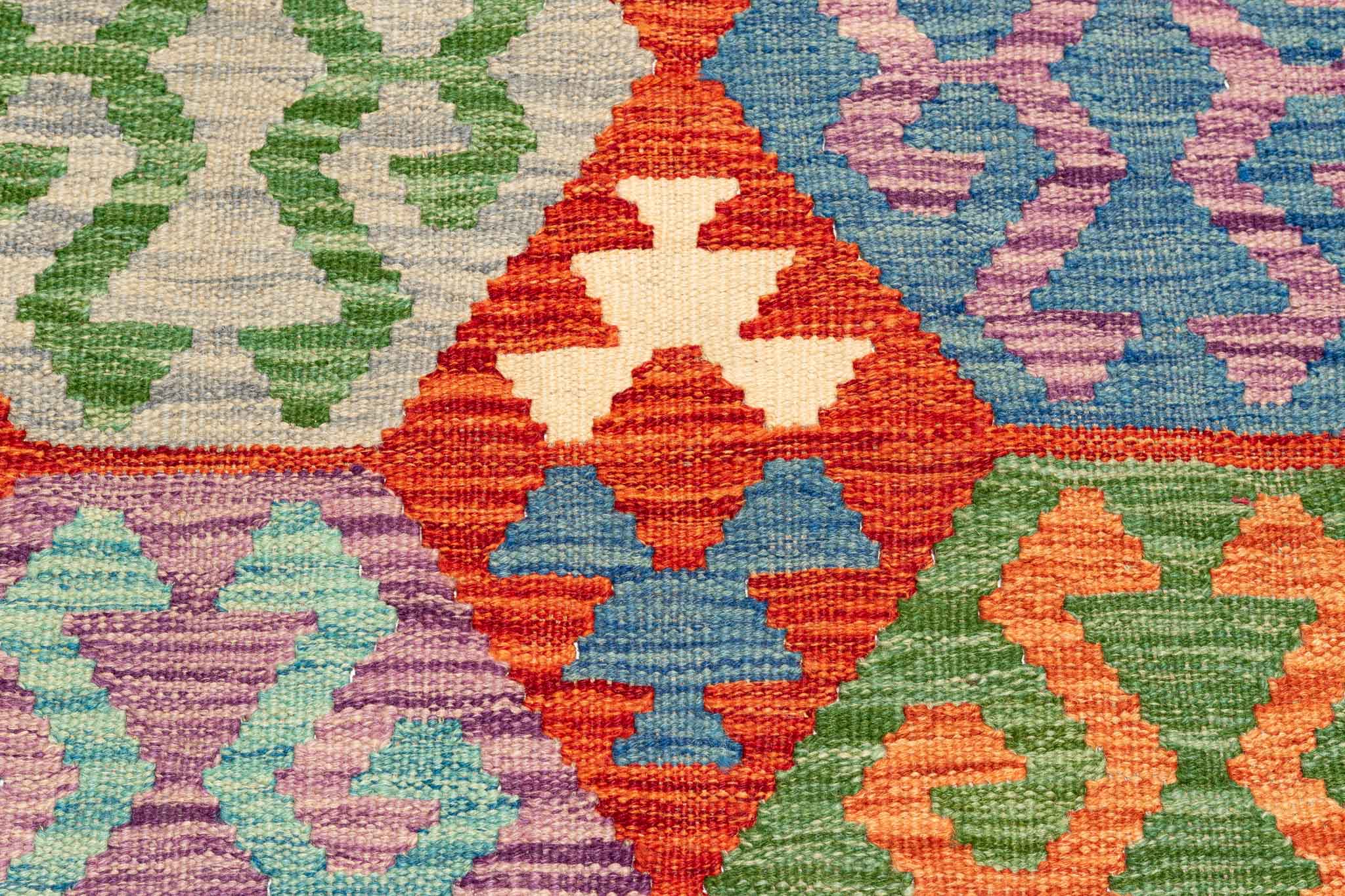Handgewebter Kelim-Teppich aus Schurwolle, 95 × 146 cm