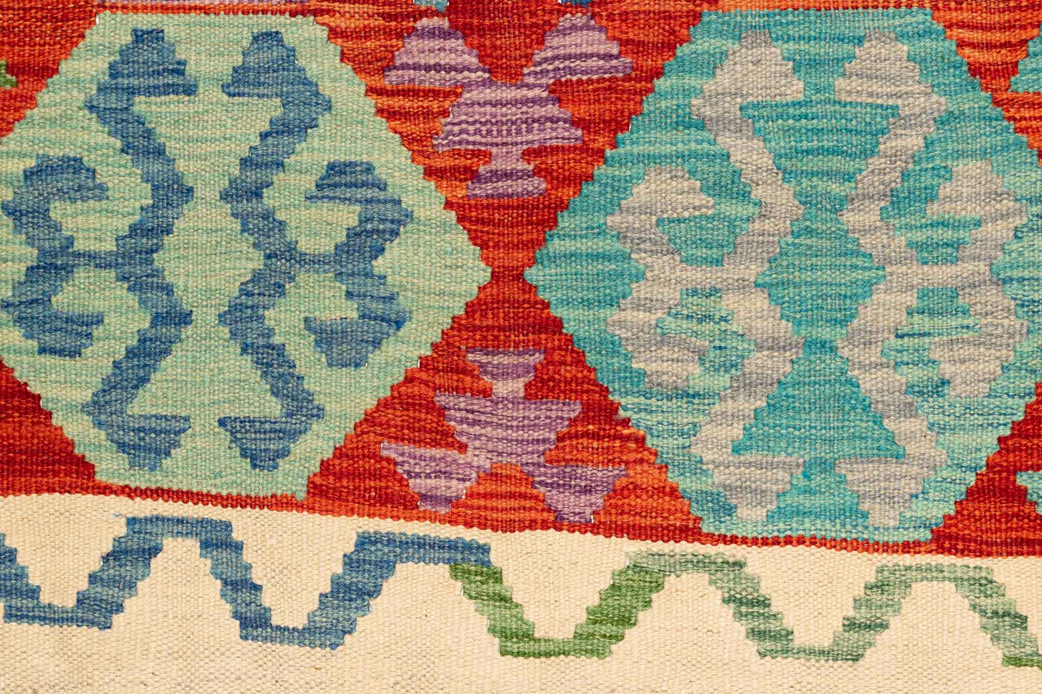 Handgewebter Kelim-Teppich aus Schurwolle, 95 × 146 cm