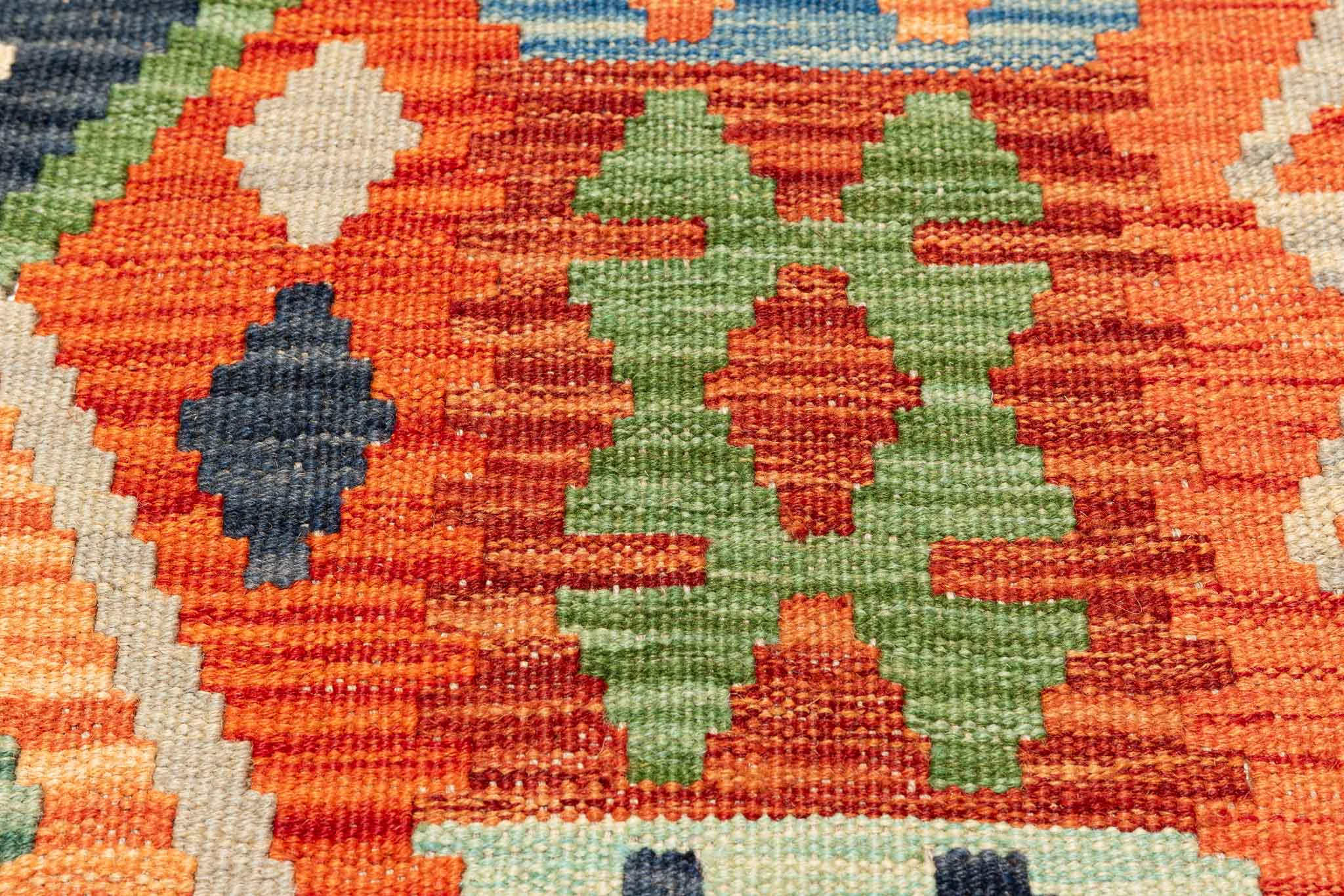 Handgewebter Kelim-Teppich aus Schurwolle, 100 × 150 cm