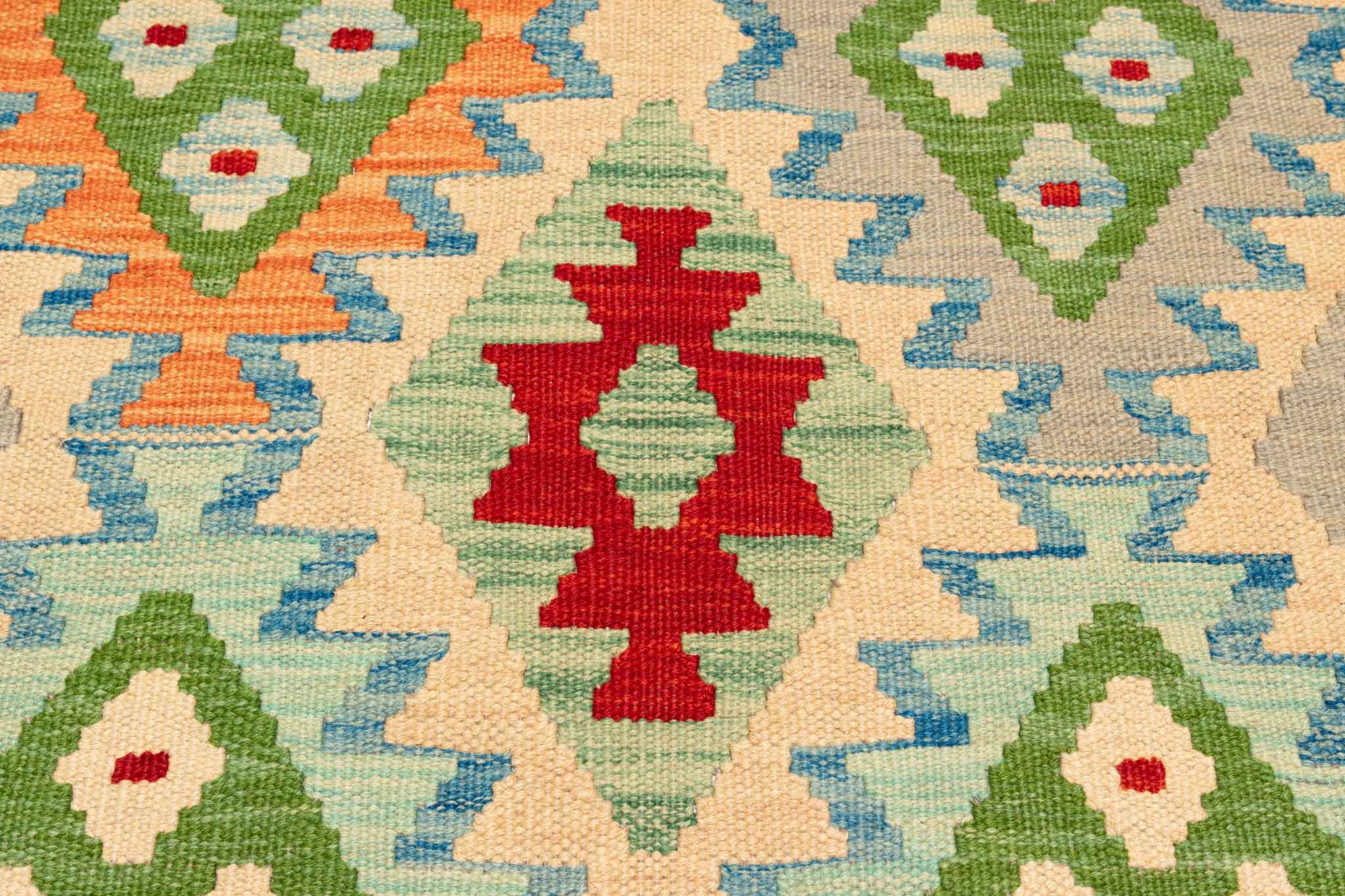 Handgewebter Kelim-Teppich aus Schurwolle, 99 × 145 cm