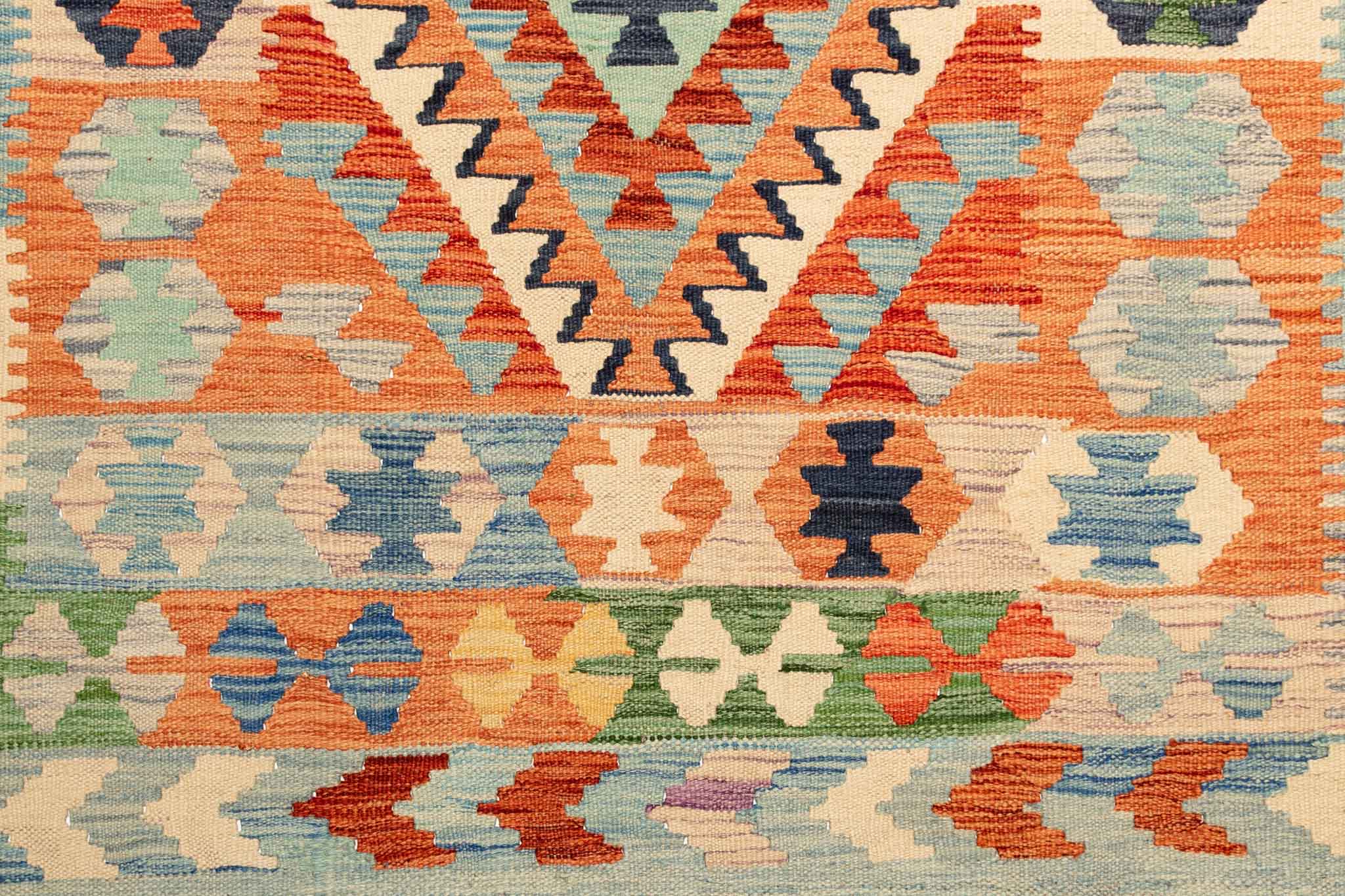 Handgewebter Kelim-Teppich aus Schurwolle, 146 × 193 cm