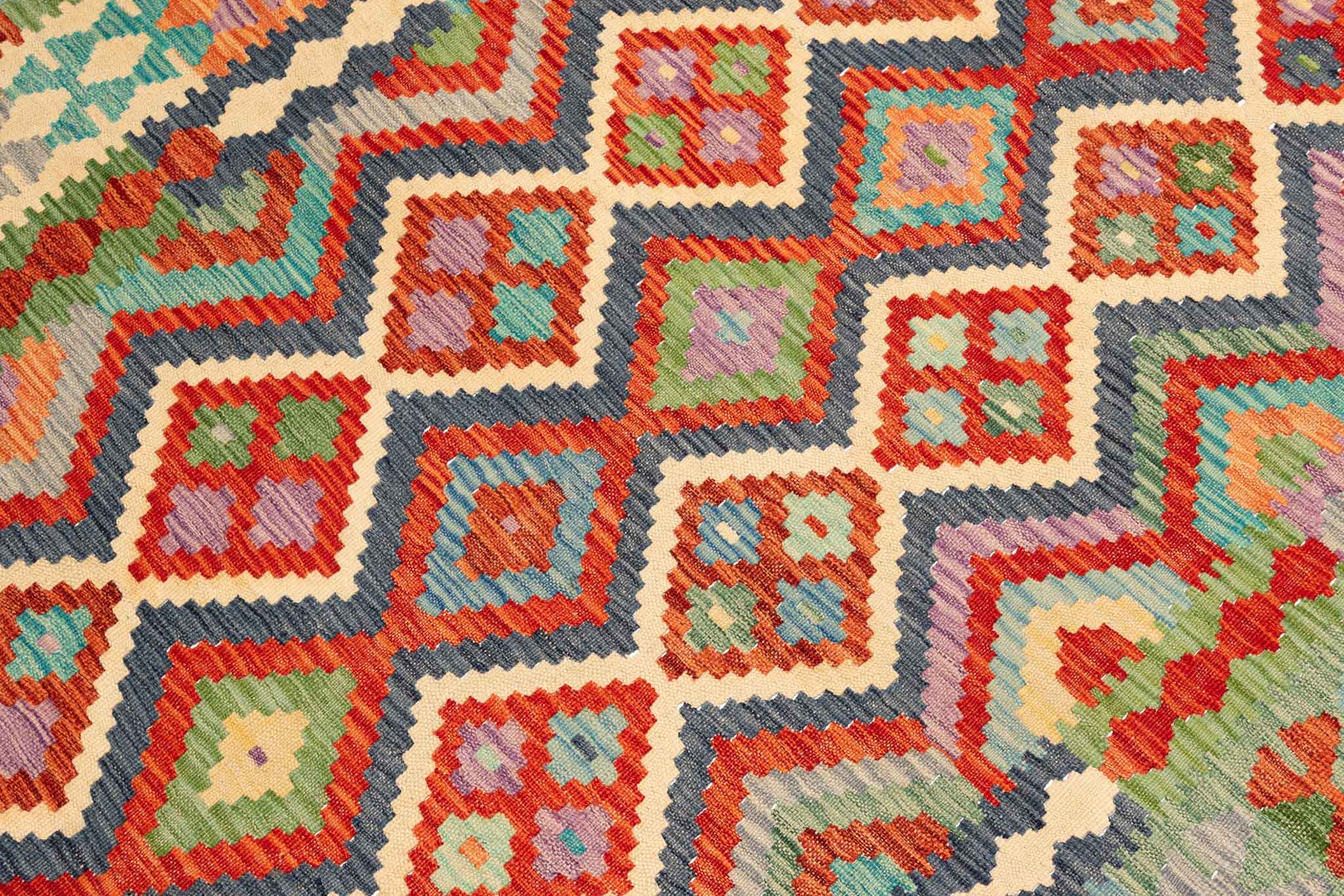 Handgewebter Kelim-Teppich aus Schurwolle, 152 × 200 cm