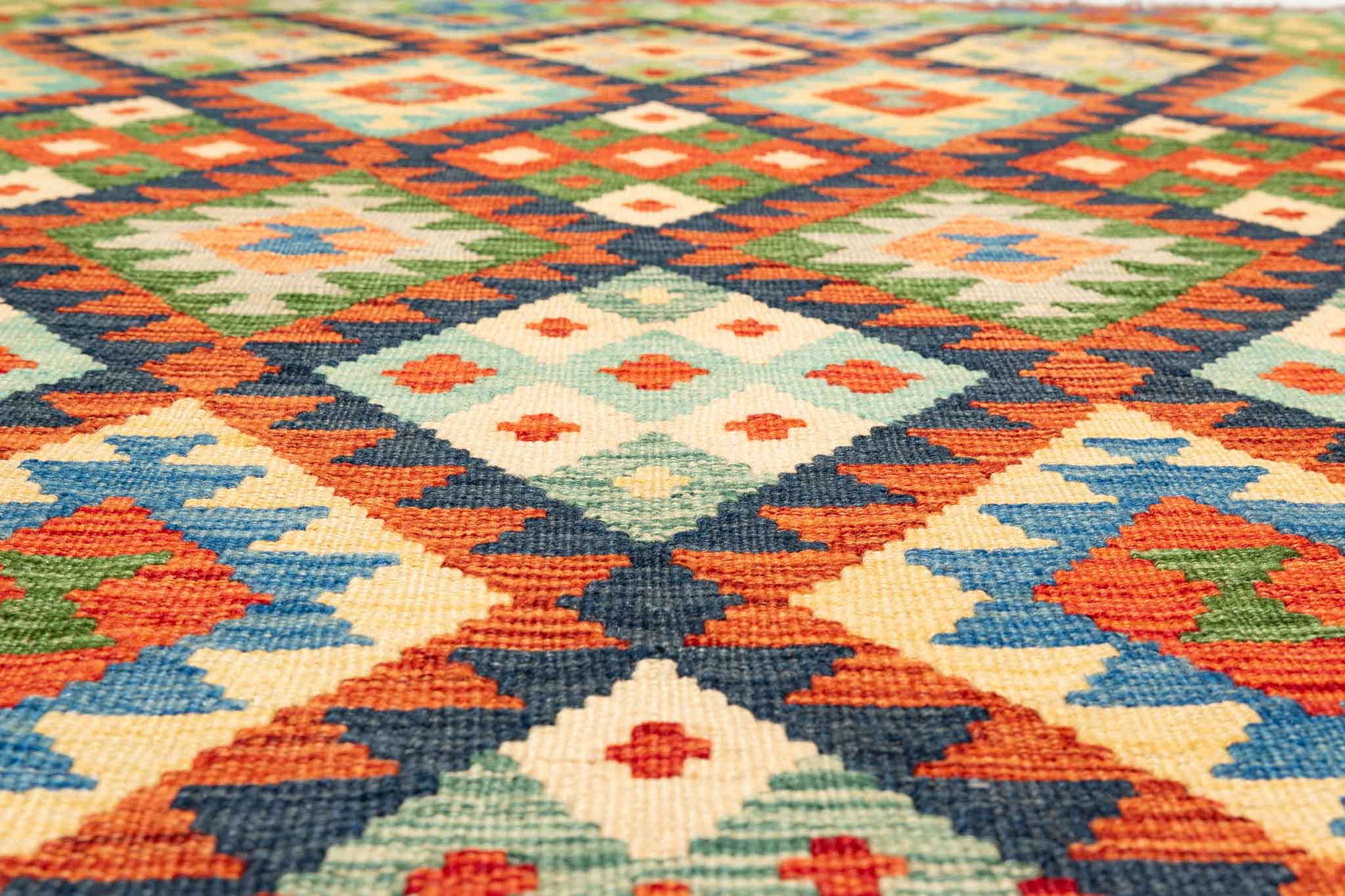 Handgewebter Kelim-Teppich aus Schurwolle, 150 × 207 cm