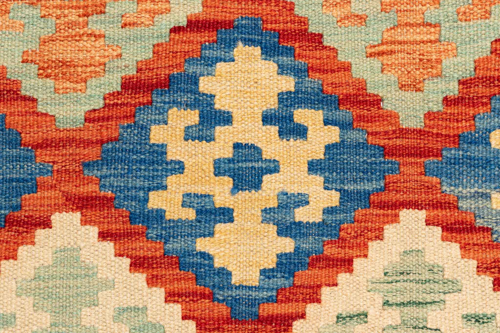 Handgewebter Kelim-Teppich aus Schurwolle, 175 × 249 cm