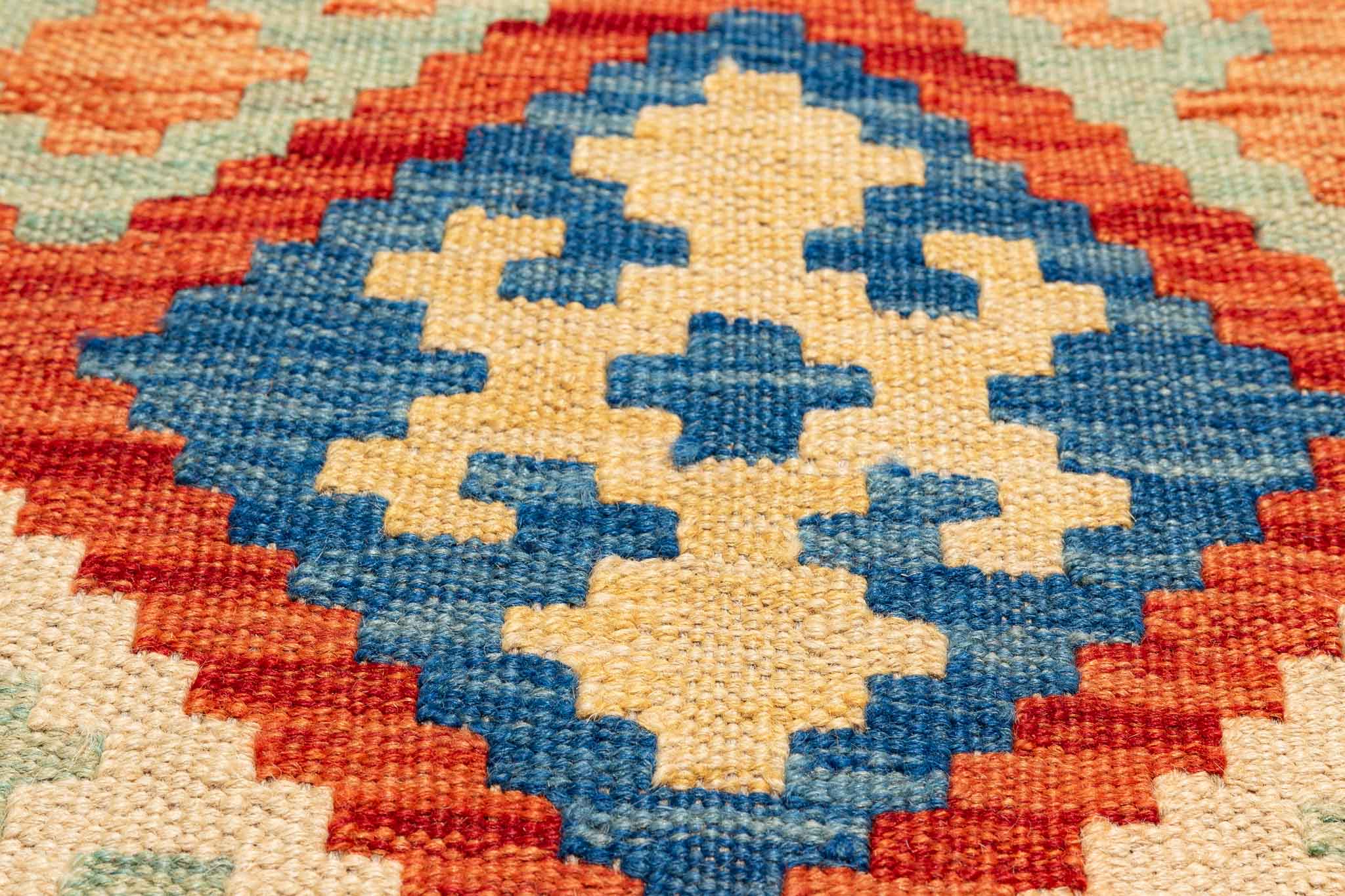 Handgewebter Kelim-Teppich aus Schurwolle, 175 × 249 cm