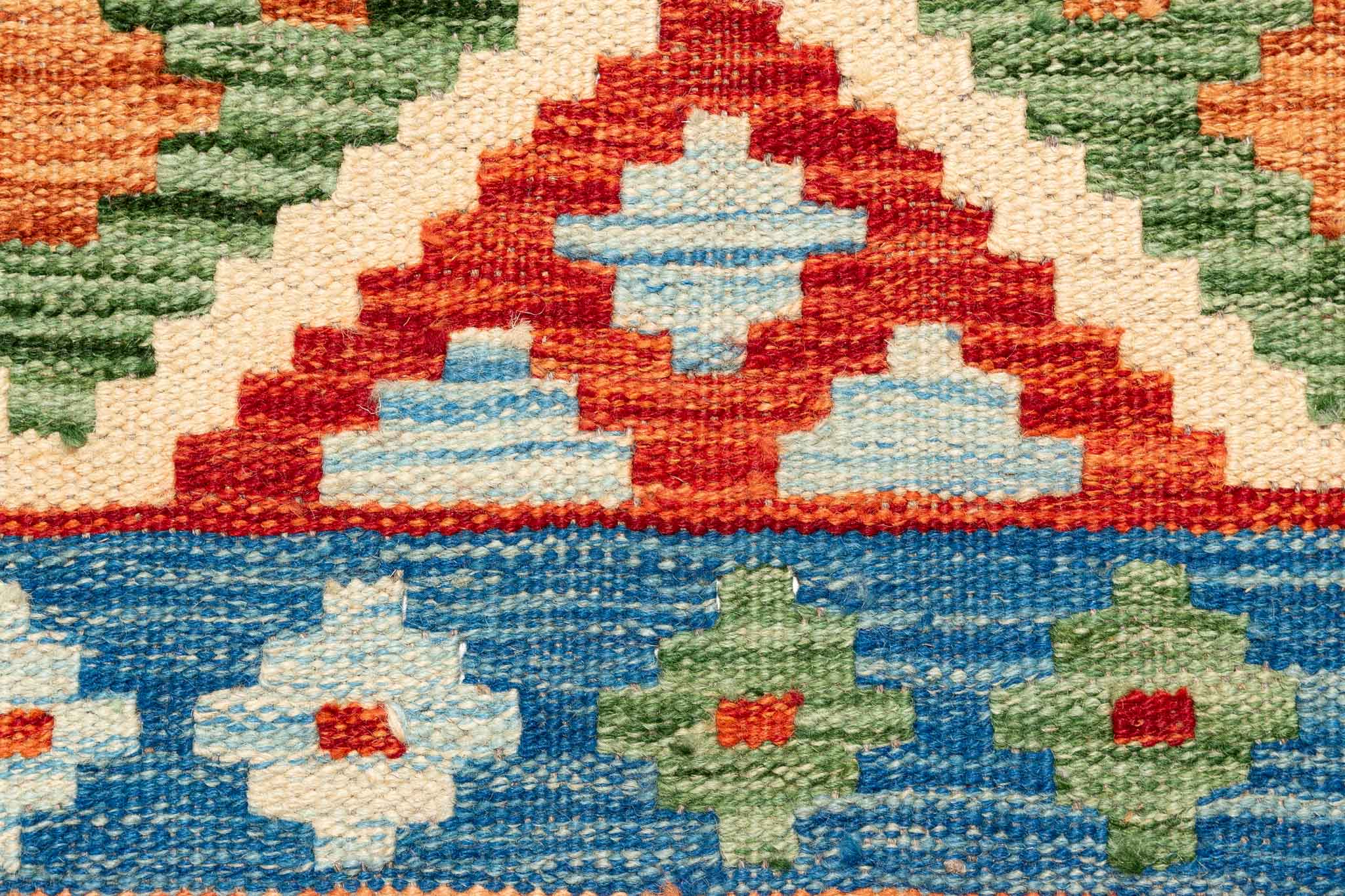 Handgewebter Kelim-Teppich aus Schurwolle, 178 × 254 cm