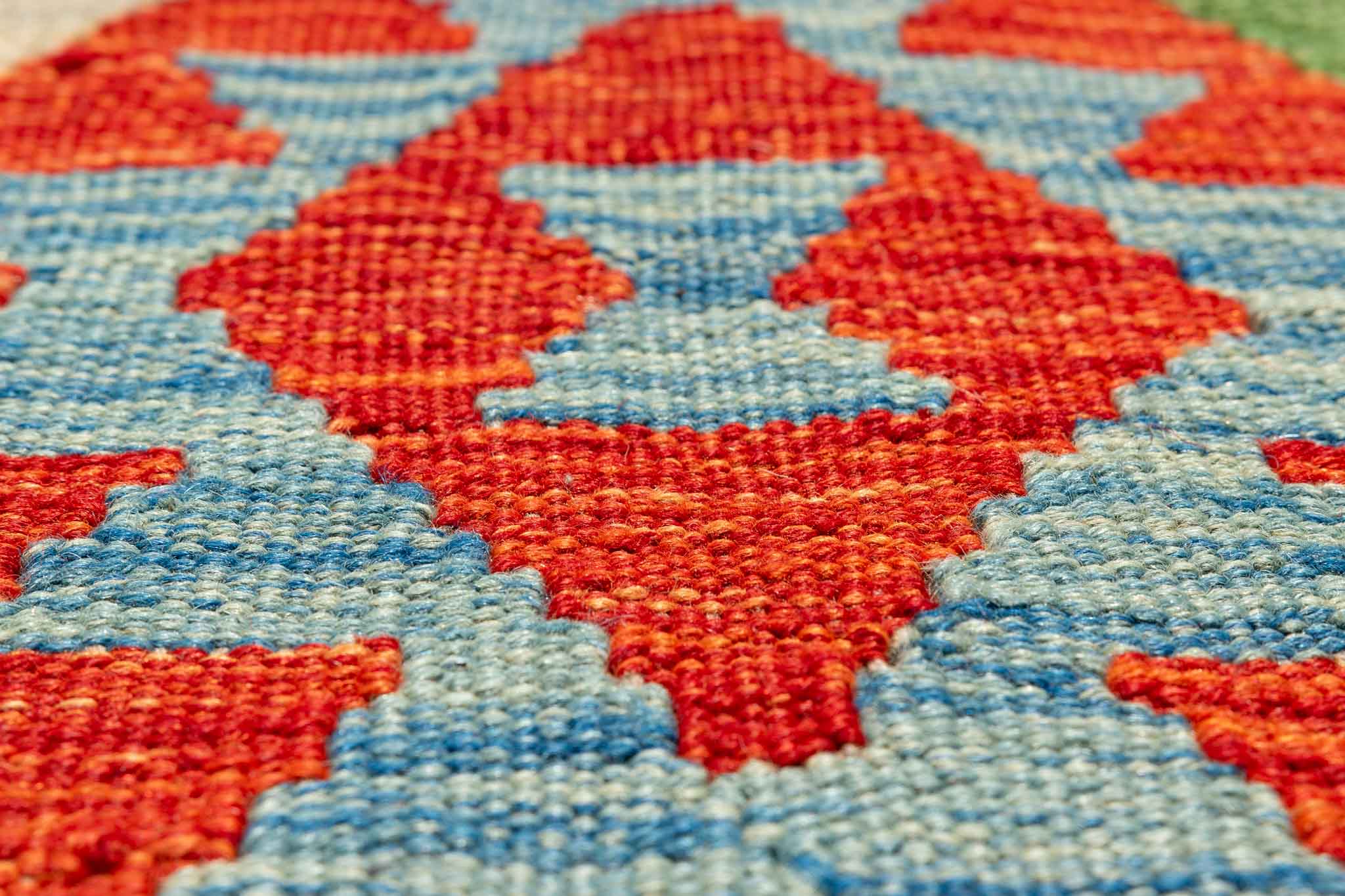 Handgewebter Kelim-Teppich aus Schurwolle, 207 × 300 cm