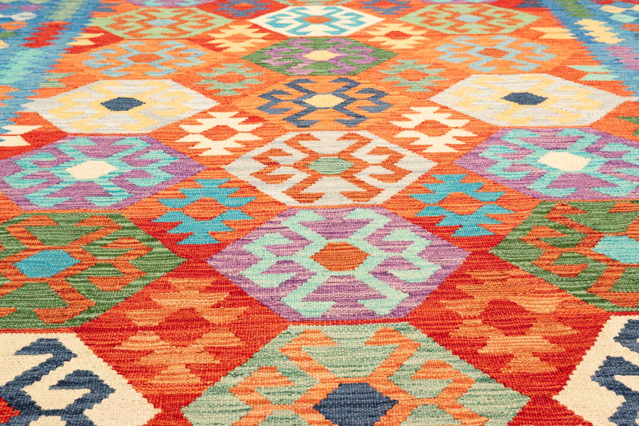 Handgewebter Kelim-Teppich aus Schurwolle, 196 × 289 cm